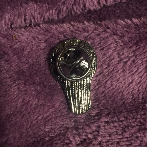 Cute “Lit” Lightbulb Pin Brooch - Picture 2 of 3